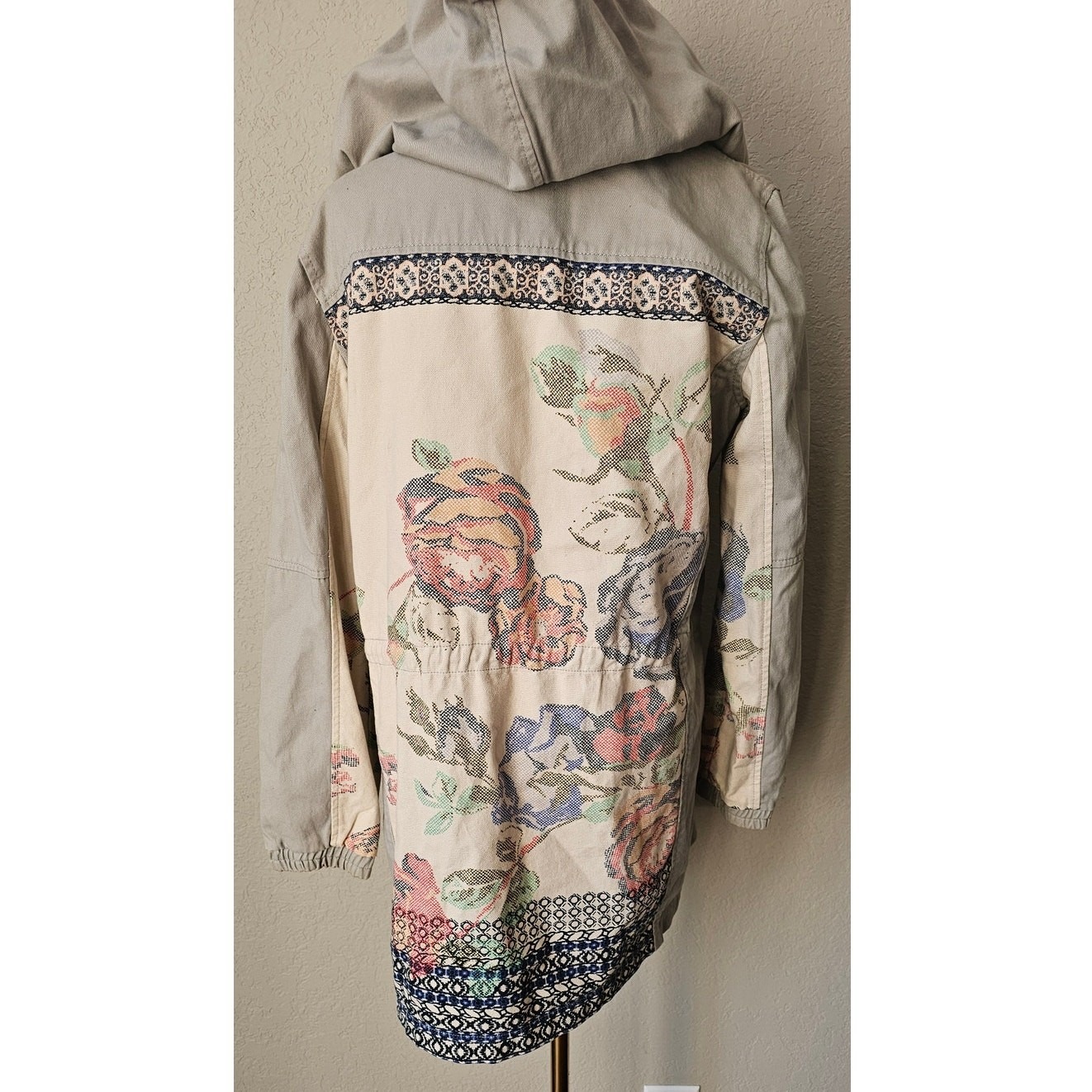 Skies Are Blue Floral Back Full Zip Hooded Utility Jacket Boho Gray Med 8